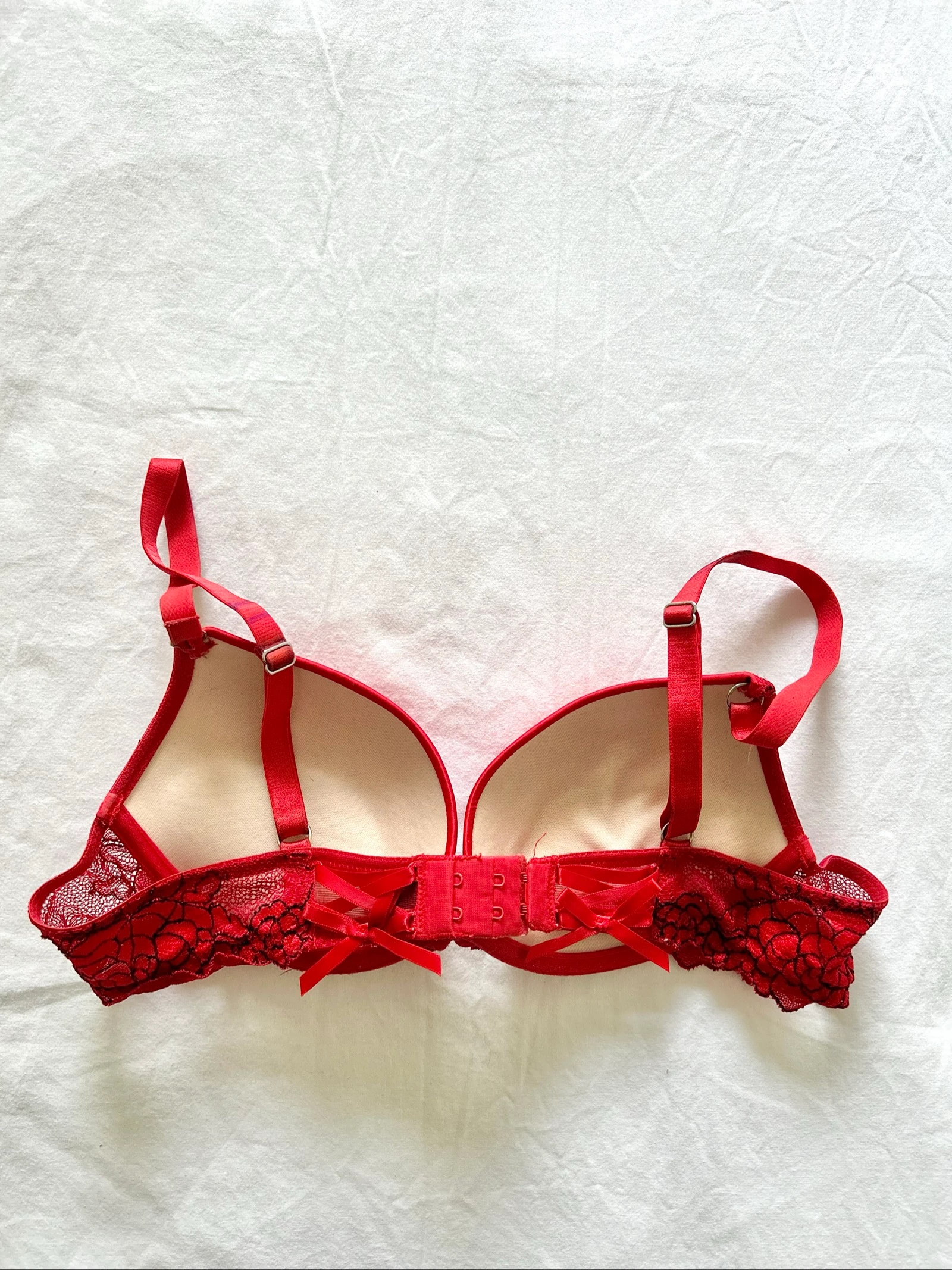 Sutiã vermelho de renda Tamanho 90B + porta-cintas vermelho Tamanho 38/40 poliéster – photo 7